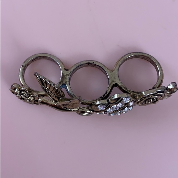 1 Ring - Picture 2 of 4